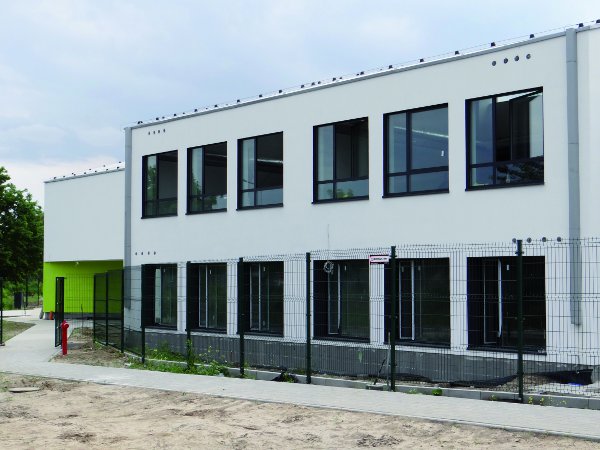 Gminy inwestują w budownictwo energooszczędne, Urząd Gminy Jabłonna, energooszczędna szkoła podstawowa, system wentylacji z odzyskiem ciepła, pompy ciepła, system free cooling i active cooling